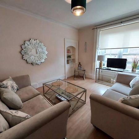 Lovely 2 Bedroom Apartment In The Centre Of Гоік Екстер'єр фото